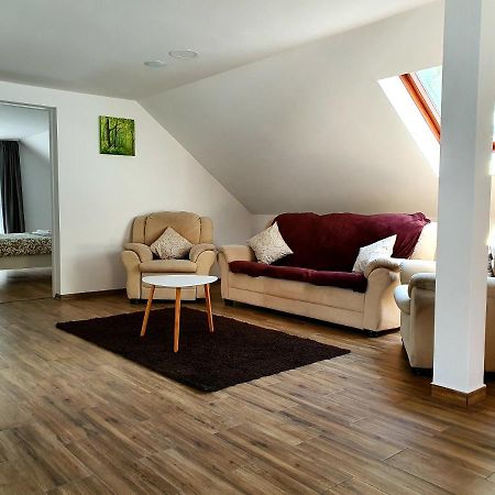 Twins Apartments סובאטה מראה חיצוני תמונה