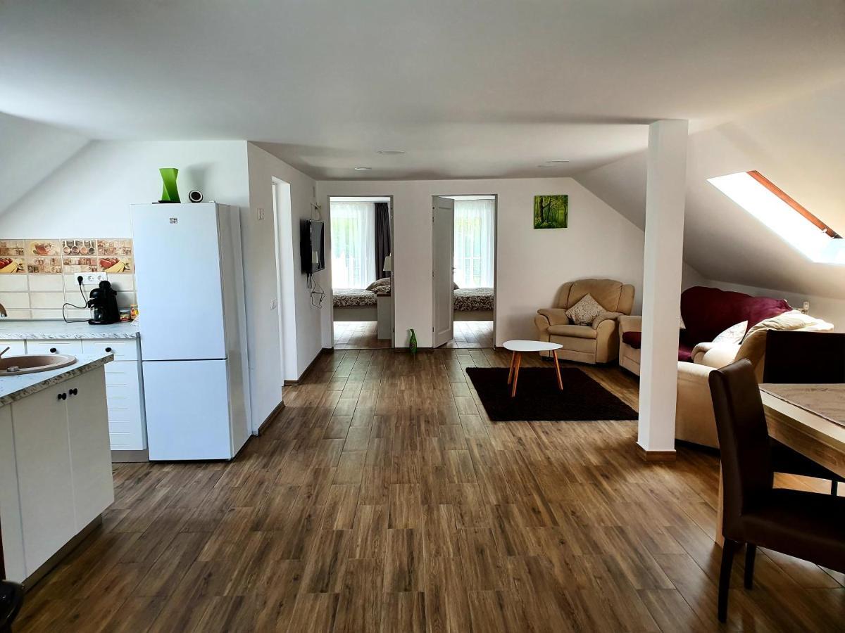 Twins Apartments סובאטה מראה חיצוני תמונה
